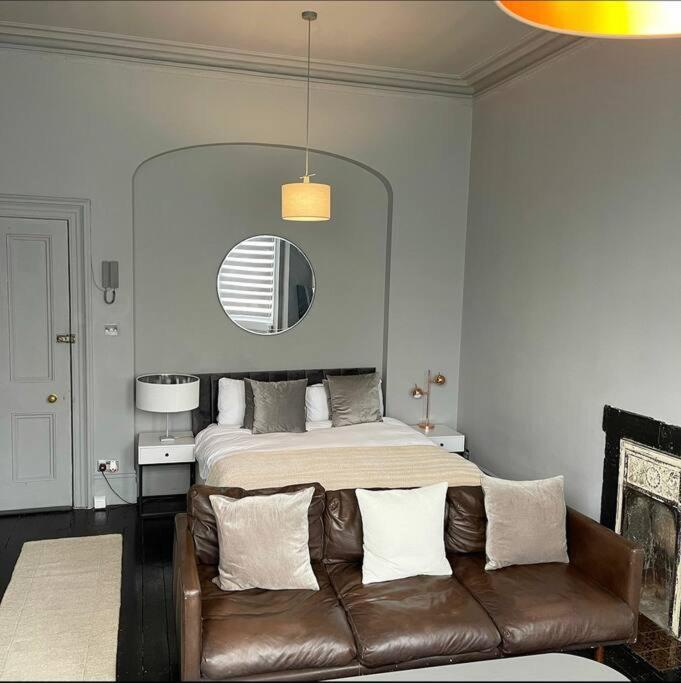 Elegant Studio In Central Hove - 5 Min Walk To Beach - 10 Min To Brighton Bagian luar foto