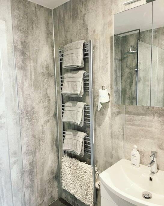 Elegant Studio In Central Hove - 5 Min Walk To Beach - 10 Min To Brighton Bagian luar foto