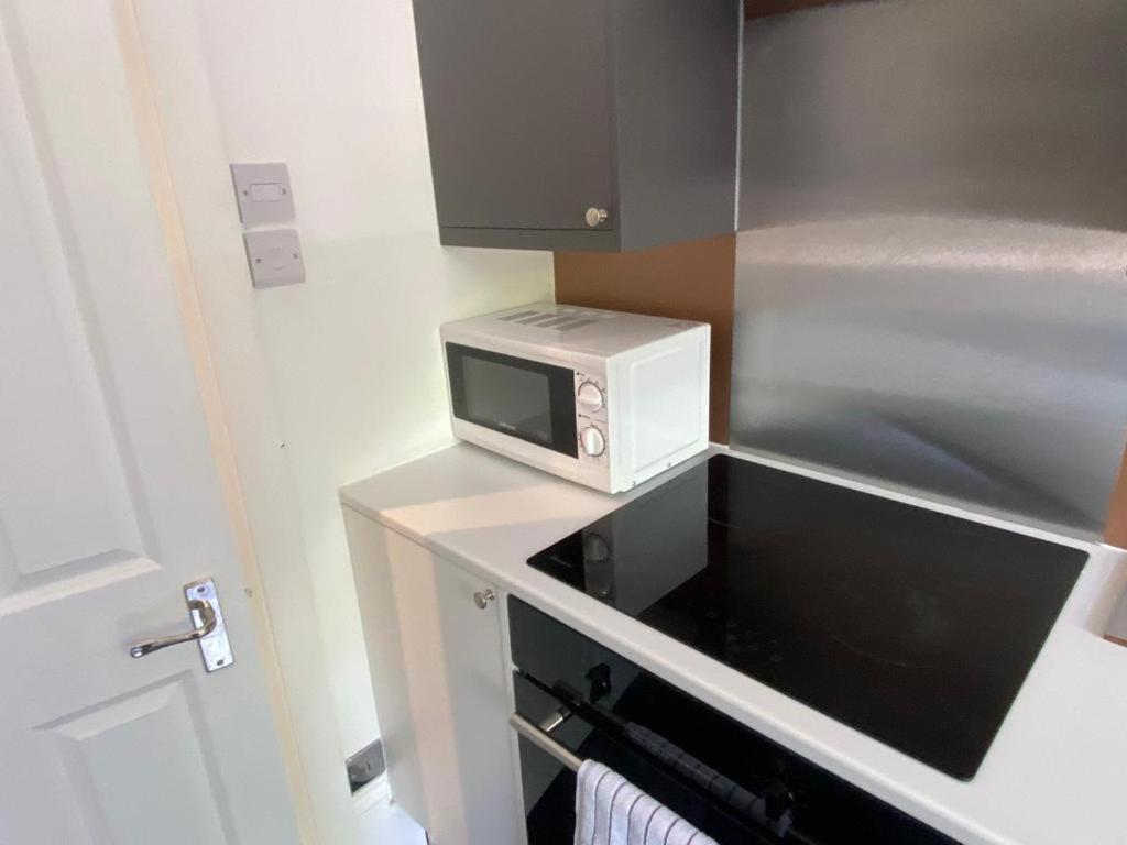 Elegant Studio In Central Hove - 5 Min Walk To Beach - 10 Min To Brighton Bagian luar foto